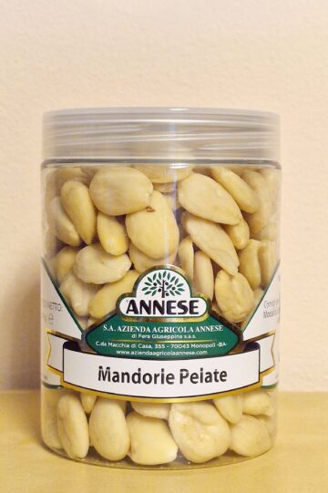 Mandula tisztított  240 g