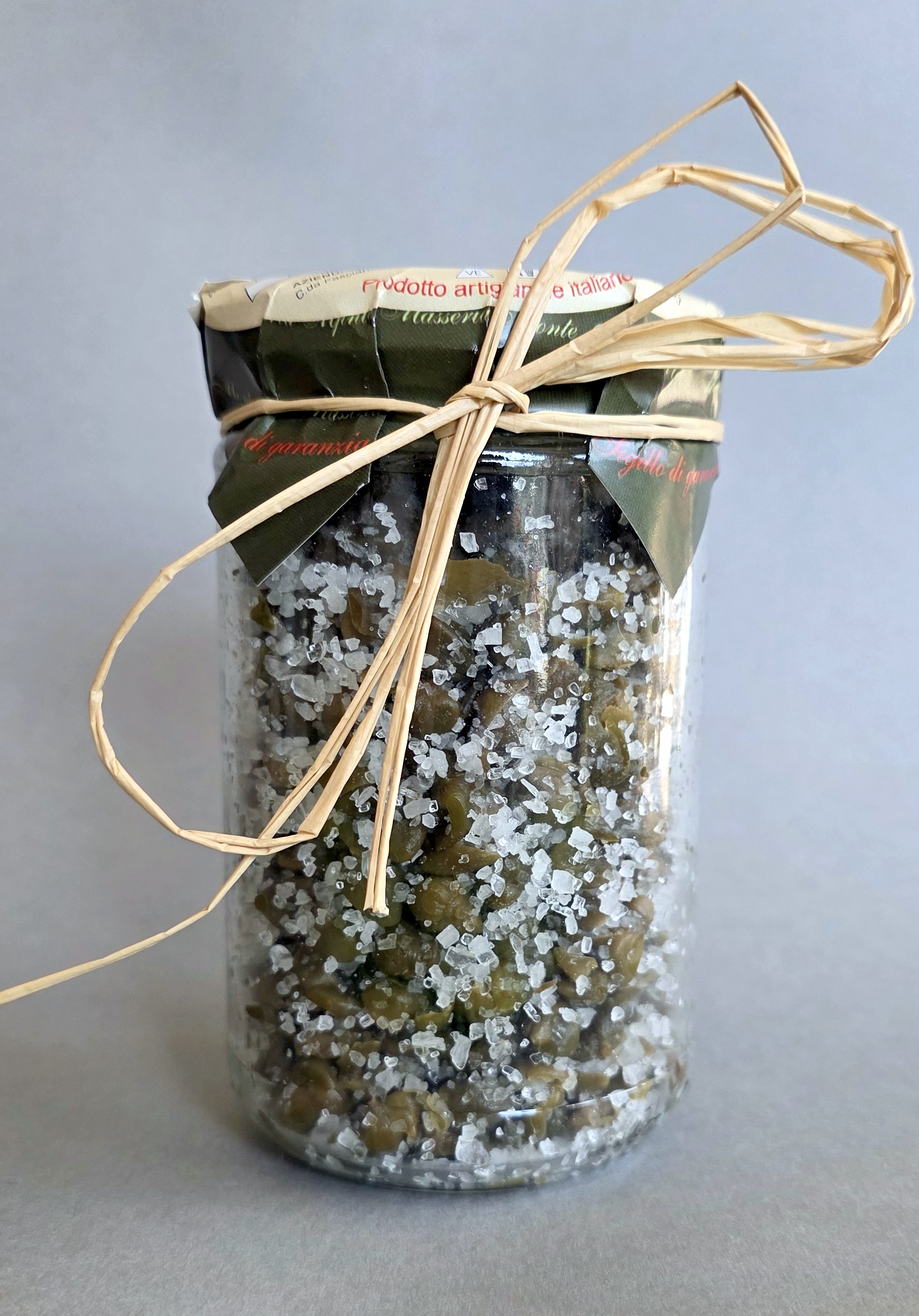 Kapribogyó sóban 200 gr.